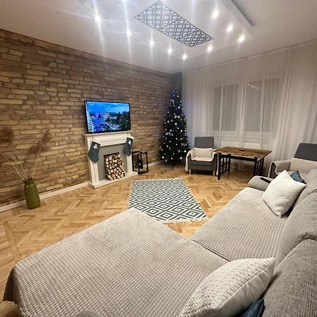 Season One Apartman سيغيد المظهر الخارجي الصورة