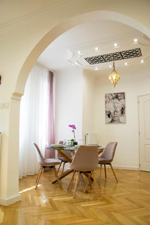 Season One Apartman سيغيد المظهر الخارجي الصورة