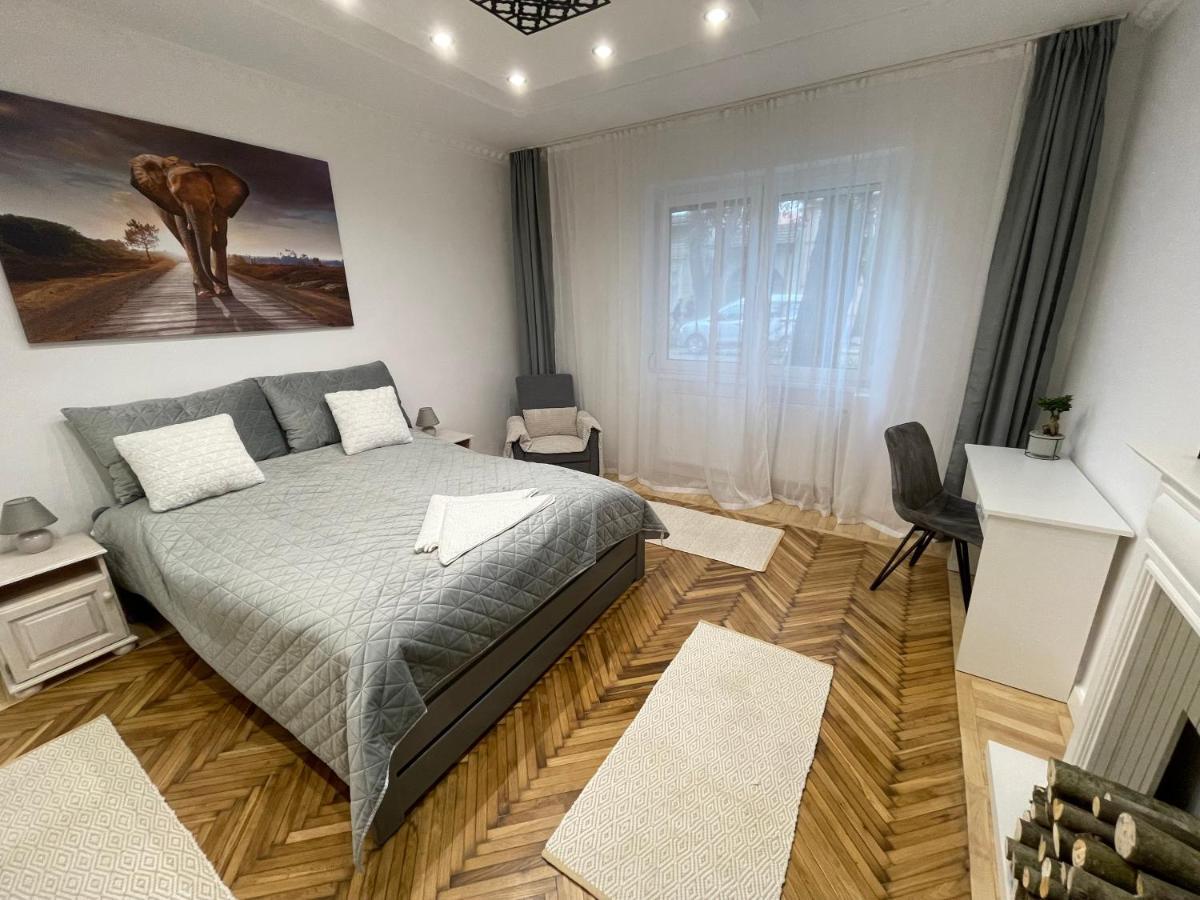 Season One Apartman سيغيد المظهر الخارجي الصورة