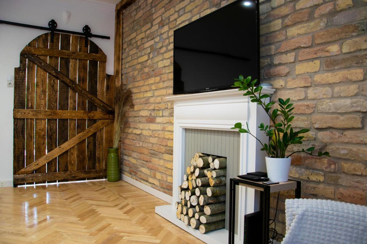 Season One Apartman سيغيد المظهر الخارجي الصورة